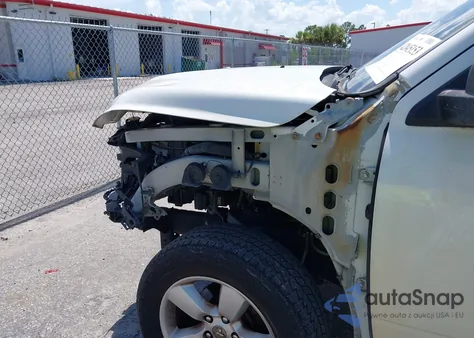 2016 Ram 1500 Tradesman из США, поврежденный, VIN 1C6RR7FT0GS282685